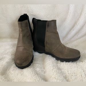 Sorel Joan of Arctic Wedge Bootie—Size 8